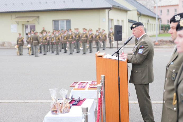 Velitelství Vojenské policie Olomouc oslavilo 10 let čestného názvu