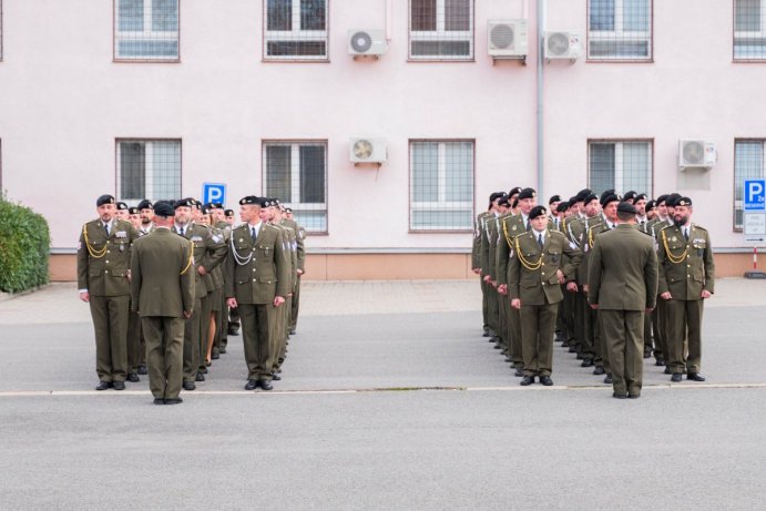 Velitelství Vojenské policie Olomouc oslavilo 10 let čestného názvu