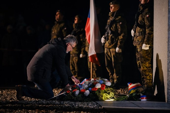 Krajští zástupci uctili Den boje za svobodu a demokracii, foto: Vojtěch Duda