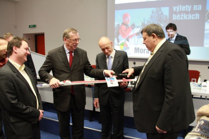 na Regiontouru byl pokřtěn nový průvodce Morava a Slezsko - Výlety na běžkách