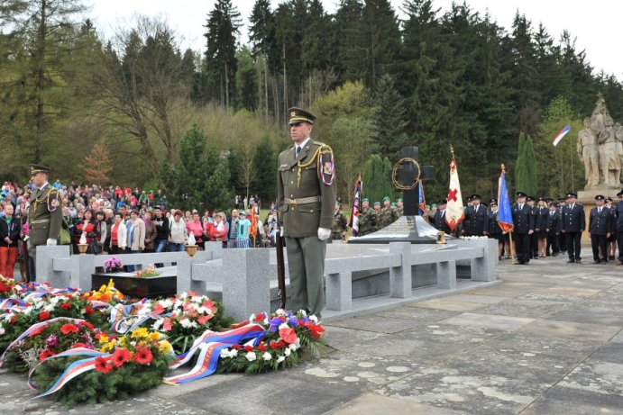 Pietní vzpomínkové akce k 70. výročí od vypálení Javoříčka