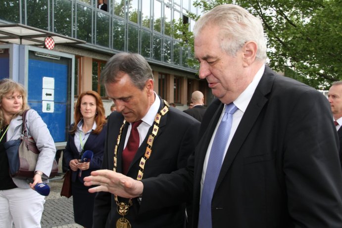 Prezident Zeman zahájil třídenní návštěvu Olomouckého kraje