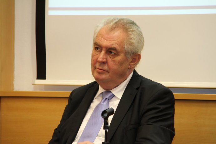 Prezident Zeman zahájil třídenní návštěvu Olomouckého kraje