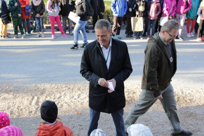 Hejtman Rozbořil zahájil Oslavy lesa na Floře