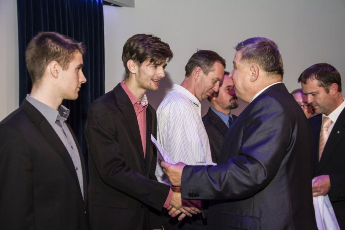 Olomoucký kraj odměnil talentované žáky a studenty