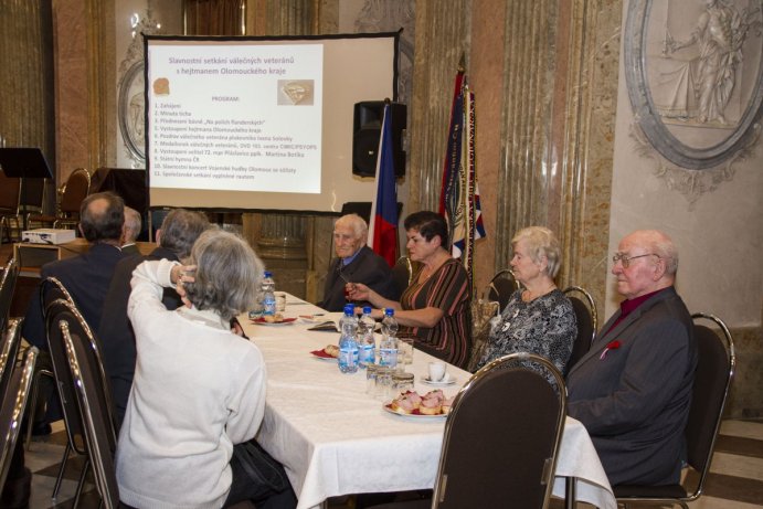 Hejtman Rozbořil poděkoval válečným veteránům