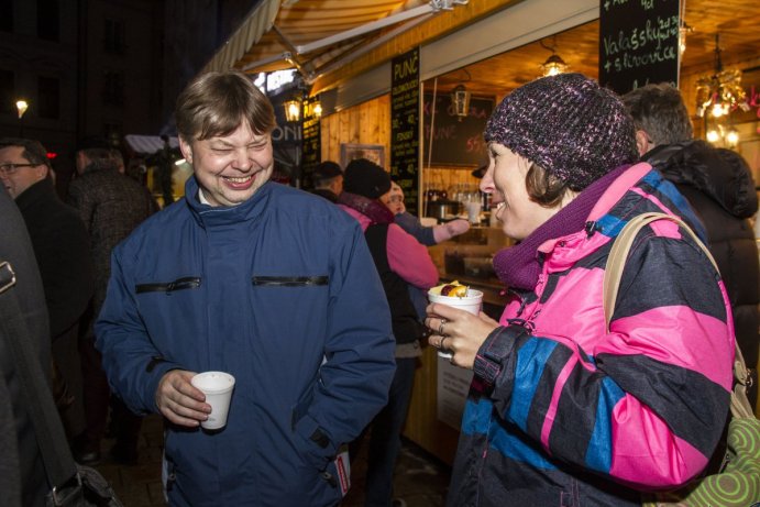 Punč s hejtmanem vynesl 40 tisíc korun