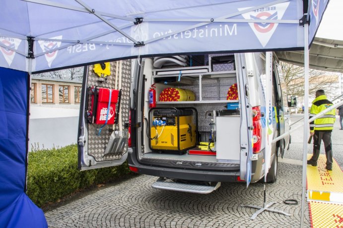 Olomoucký kraj pořídil speciální auto ke kontrole nákladních vozidel a autobusů