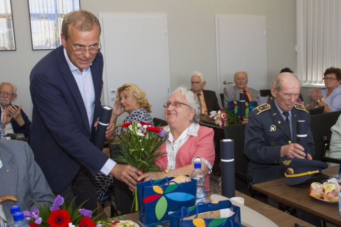 Olomoucký kraj podpořil válečné veterány a politické vězně