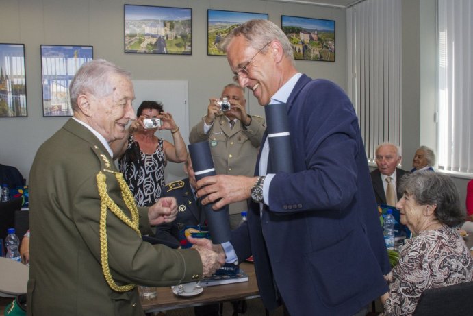 Olomoucký kraj podpořil válečné veterány a politické vězně