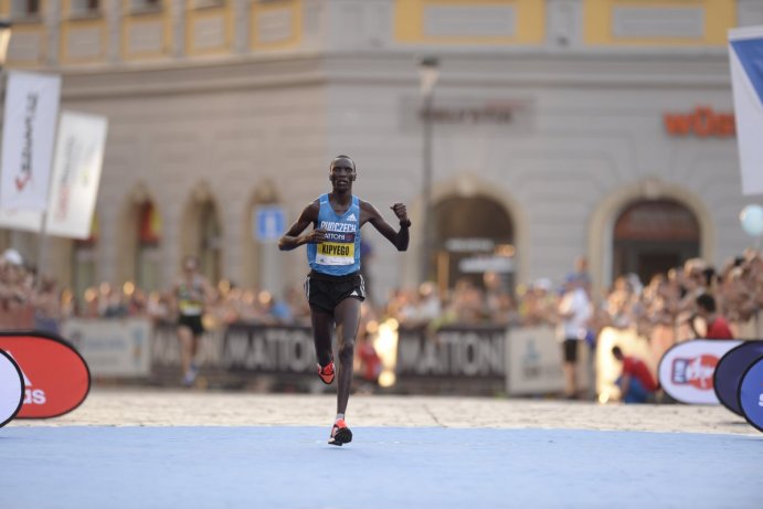 Rio De Olomouc ovládl fenomenální Keňan Stanley Biwott