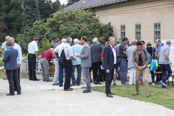 V Čechách pod Kosířem proběhlo neformální setkání starostů a starostek s vedením kraje