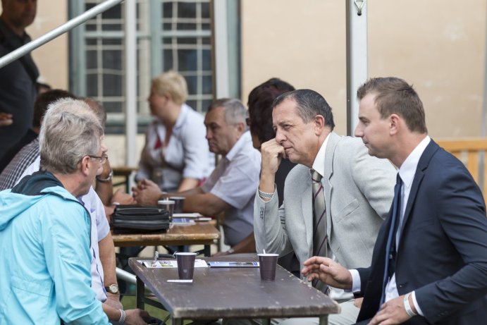 V Čechách pod Kosířem proběhlo neformální setkání starostů a starostek s vedením kraje