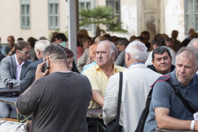 V Čechách pod Kosířem proběhlo neformální setkání starostů a starostek s vedením kraje