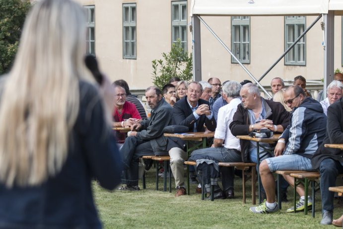 V Čechách pod Kosířem proběhlo neformální setkání starostů a starostek s vedením kraje