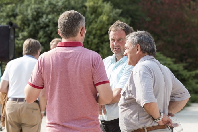 V Čechách pod Kosířem proběhlo neformální setkání starostů a starostek s vedením kraje