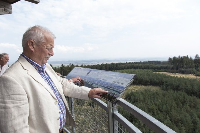 V Čechách pod Kosířem proběhlo neformální setkání starostů a starostek s vedením kraje