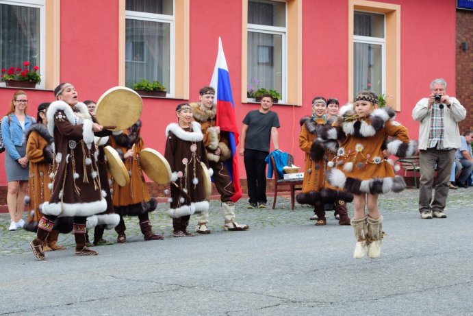 V Doloplazech proběhla tradiční Jízda králů