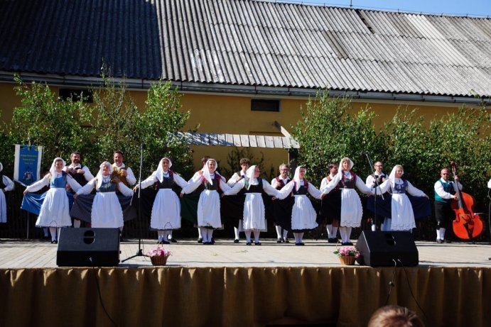 V Doloplazech proběhla tradiční Jízda králů