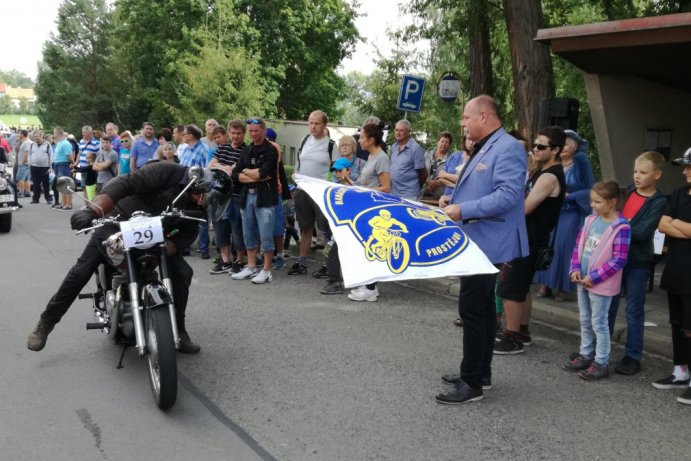 Hejtman Ladislav Okleštěk odstartoval Rallye na pohodu