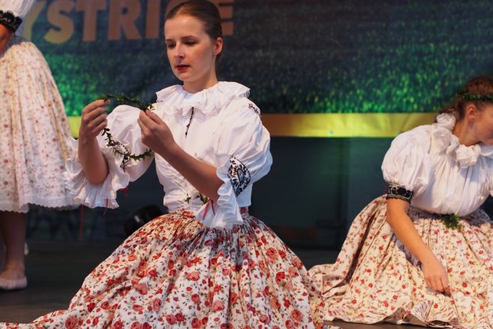 Hejtman Ladislav Okleštěk se zúčastnil mezinárodního folklorního festivalu ve Velké Bystřici