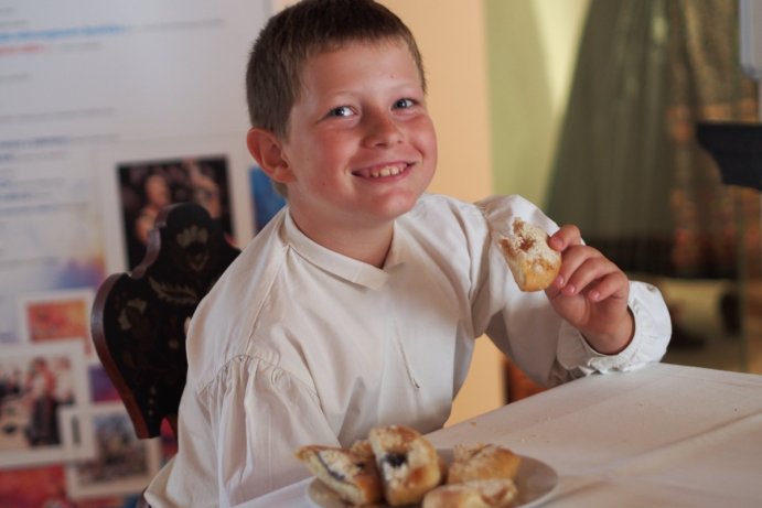 Hejtman Ladislav Okleštěk se zúčastnil mezinárodního folklorního festivalu ve Velké Bystřici