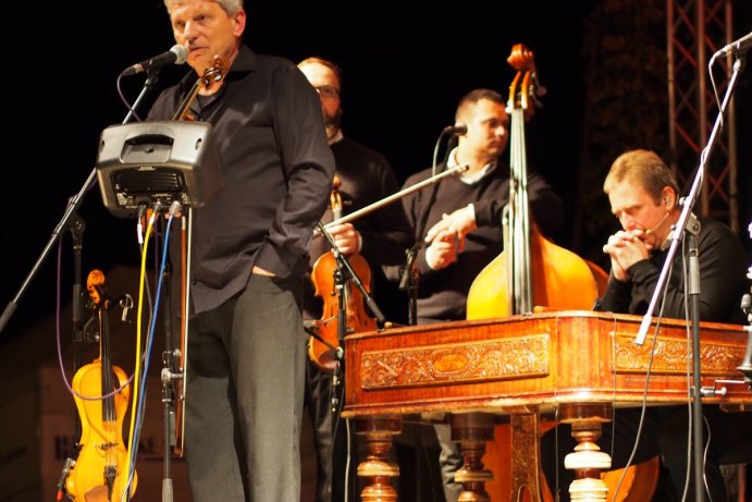 Hejtman Ladislav Okleštěk se zúčastnil mezinárodního folklorního festivalu ve Velké Bystřici