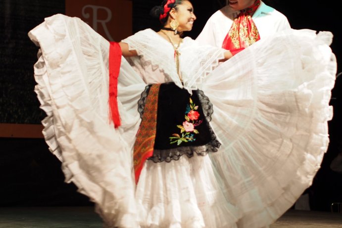 Hejtman Ladislav Okleštěk se zúčastnil mezinárodního folklorního festivalu ve Velké Bystřici