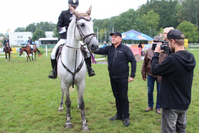 Přerov patřil koním. Proběhla tu tradiční Cena města v parkurovém skákání 