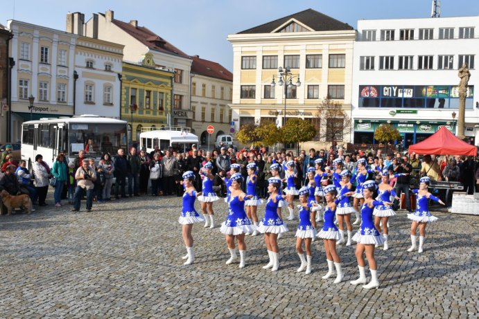 Hranice mají plně elektrifikovanou MHD. Jako první v zemi