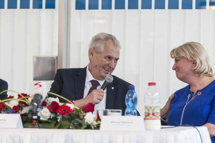 Prezident Miloš Zeman zahájil návštěvu Olomouckého kraje