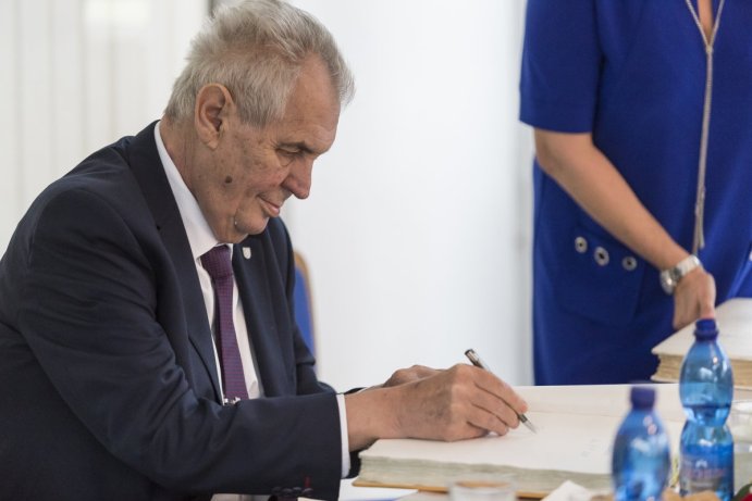 Prezident Miloš Zeman zahájil návštěvu Olomouckého kraje