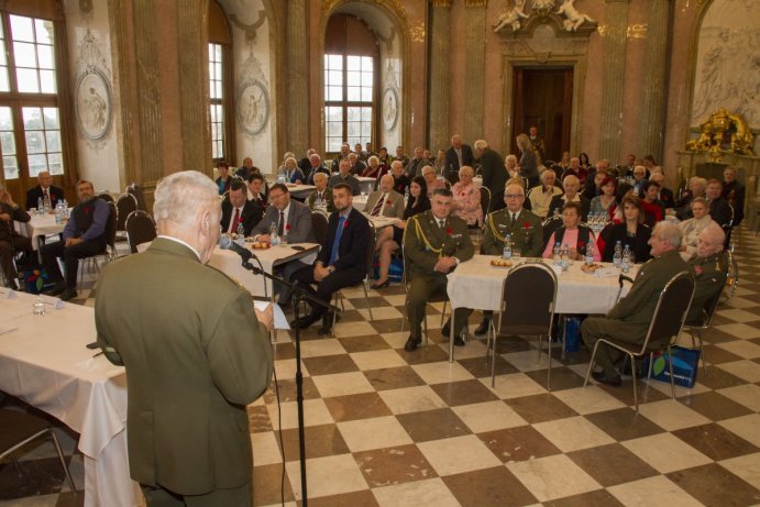 Vlčím mákem si kraj připomněl válečné veterány