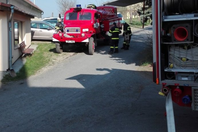  V Domově pro seniory v Jesenci cvičili hasiči     Foto: DS Jesenec