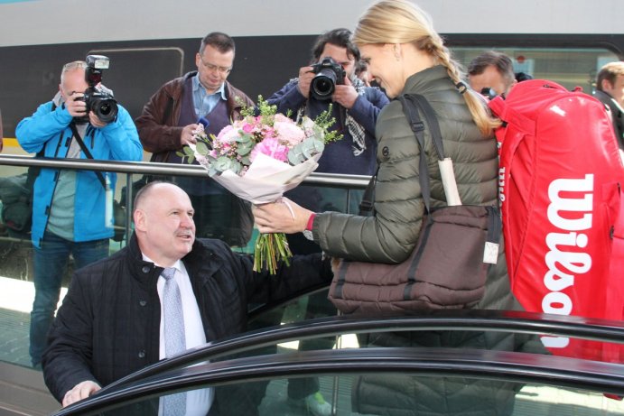 Hejtman Ladislav Okleštěk přijal hráčky českého fedcupového týmu 