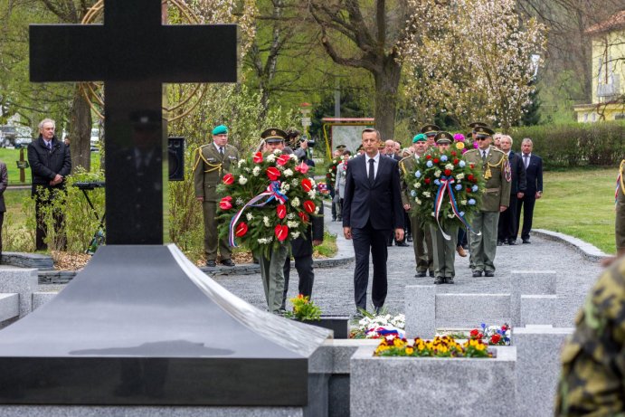 Kraj si připomenul tragédie v Javoříčku a Zákřově