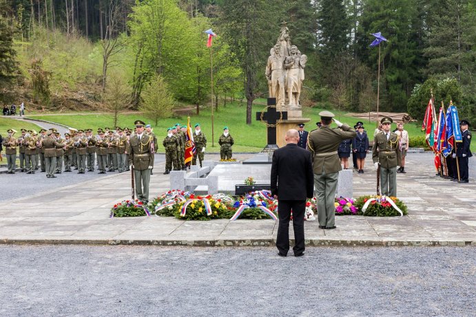 Kraj si připomenul tragédie v Javoříčku a Zákřově