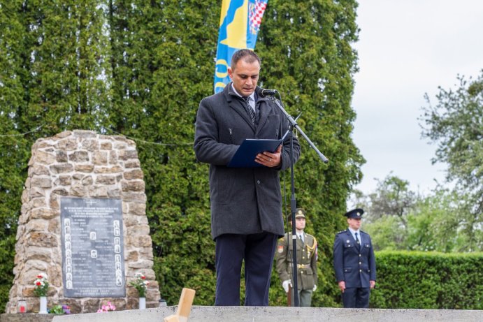 Kraj si připomenul tragédie v Javoříčku a Zákřově