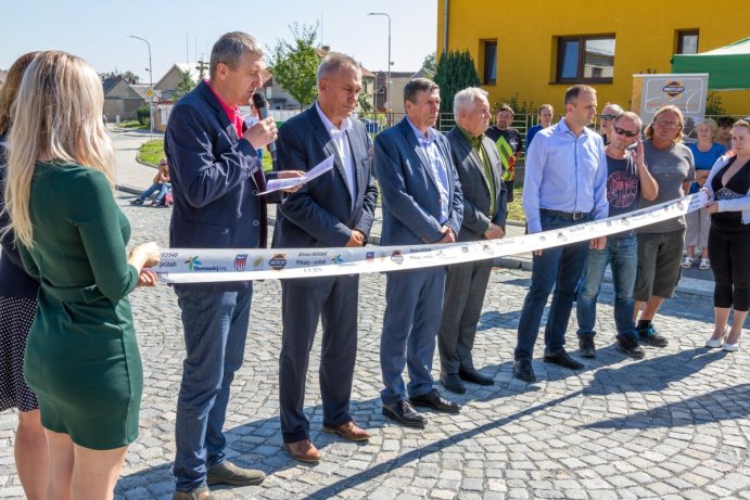 V Příkazech zatáhli za jeden provaz. Výsledkem je opravený průtah obcí