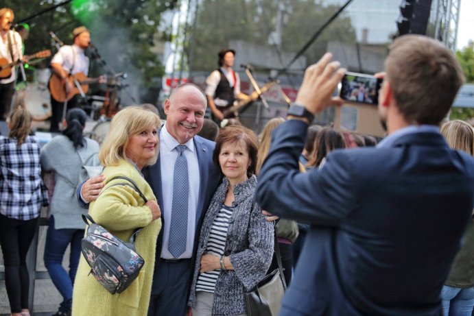 Odstartovaly Dny Olomouckého kraje. V pátek lidi bavila Rocková párty    Foto: David Sedlák