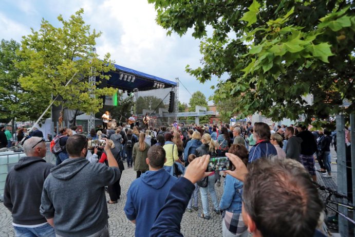 Odstartovaly Dny Olomouckého kraje. V pátek lidi bavila Rocková párty    Foto: David Sedlák