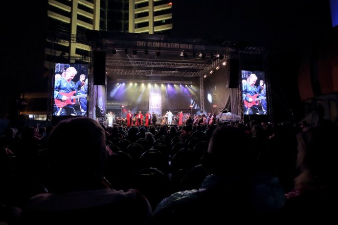 Dny Olomouckého kraje završil slavnostní Open air koncert moravské filharmonie