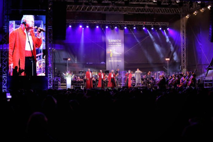 Dny Olomouckého kraje završil slavnostní Open air koncert moravské filharmonie