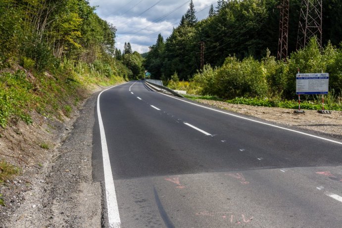  Další ze silnic na severu regionu je díky krajským penězům bezpečnější 