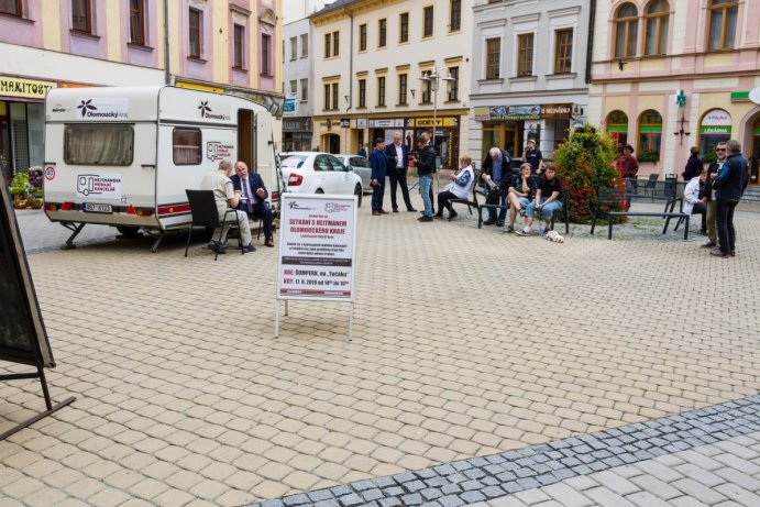 Mobilní kancelář navštívila bránu Jeseníků