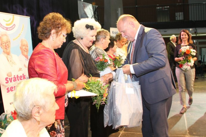 Babičkou roku je Marie Záhorová. K prvenství jí pomohla hanáčtina a šikovné ruce