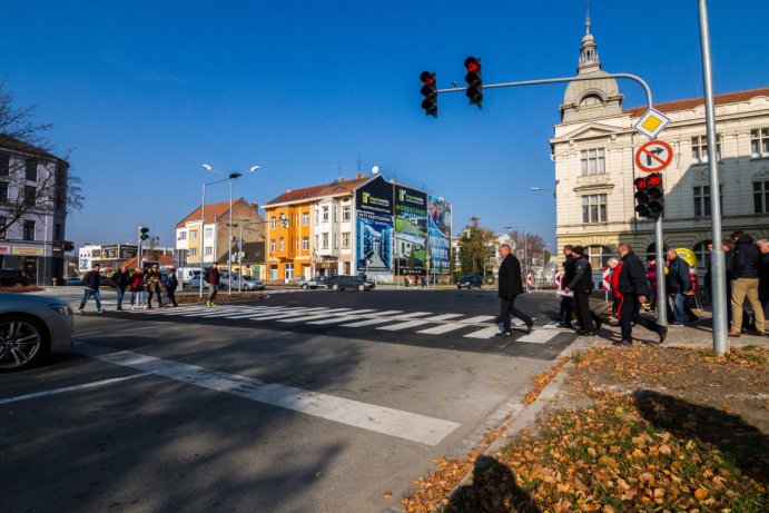 Z ošklivé výpadovky je moderní silnice. Kraj stavbu podpořil milióny korun 