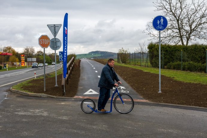 Slavnostní otevření Stezky pro cyklisty a chodce se společným provozem Hustopeče nad Bečvou – Milotice nad Bečvou