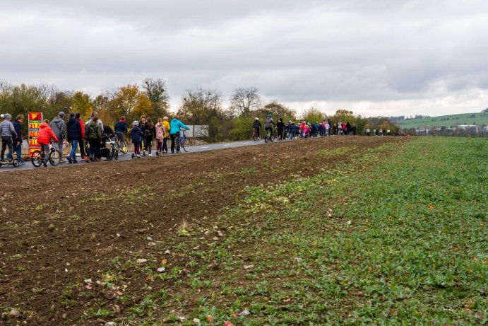 Slavnostní otevření Stezky pro cyklisty a chodce se společným provozem Hustopeče nad Bečvou – Milotice nad Bečvou