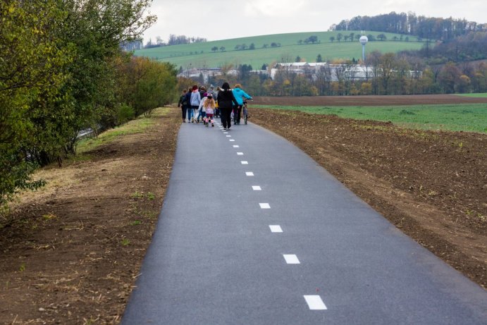 Slavnostní otevření Stezky pro cyklisty a chodce se společným provozem Hustopeče nad Bečvou – Milotice nad Bečvou